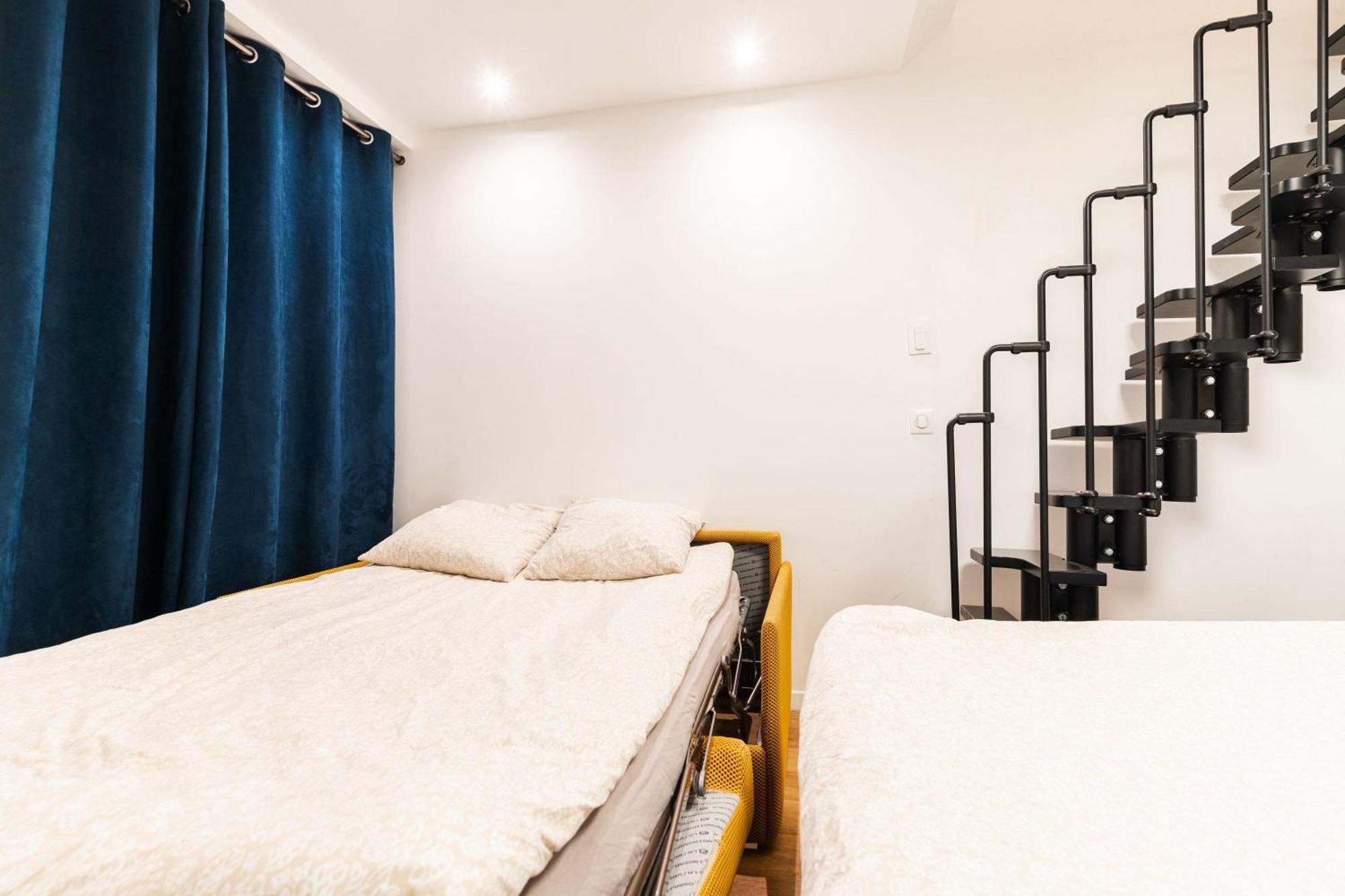 Loft 4 Bedroom Montmartre Pigalle Ac By Lcc Agency パリ エクステリア 写真